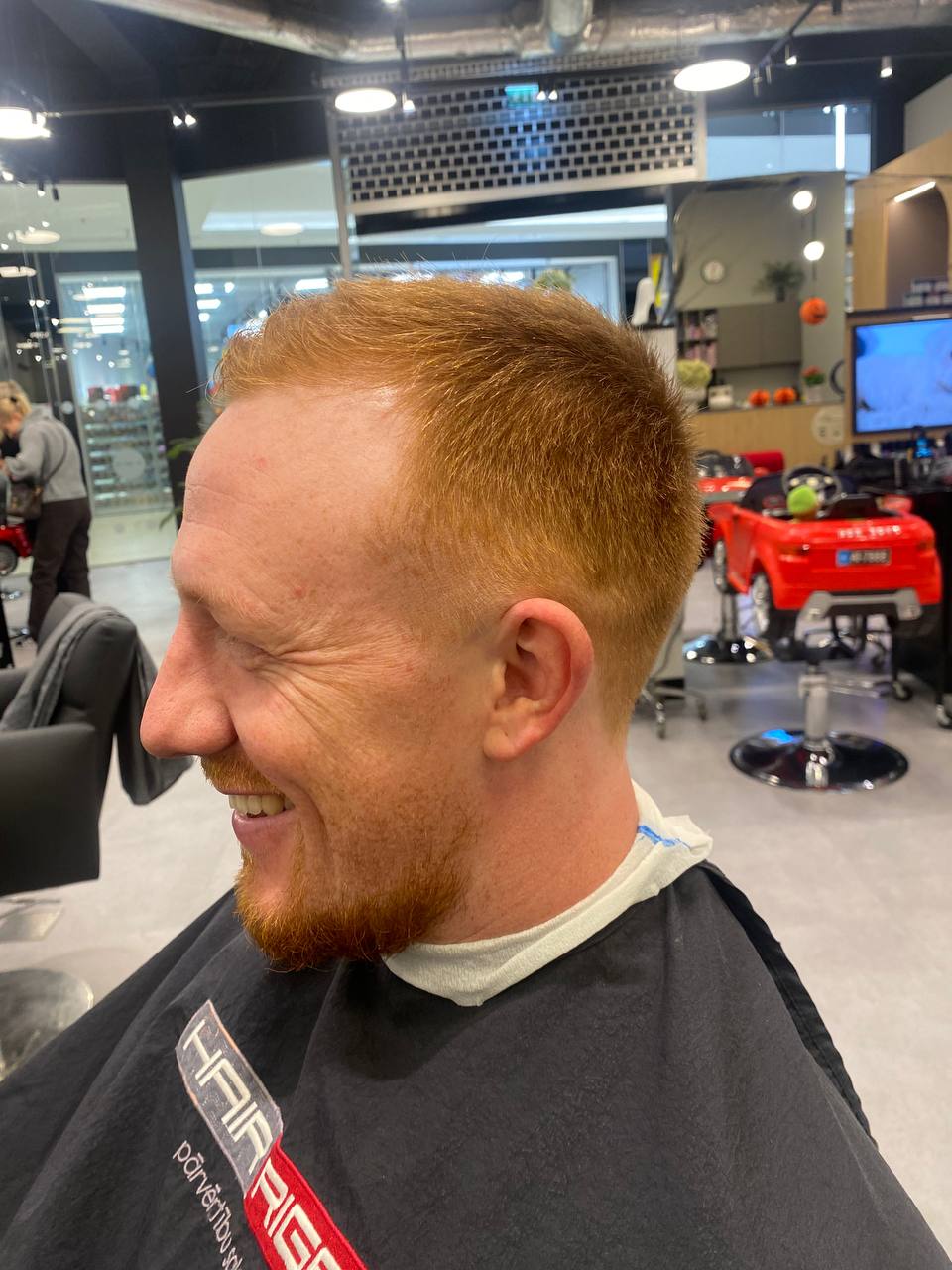 Vīriešu frizūra HAIRRIGA Barbershop