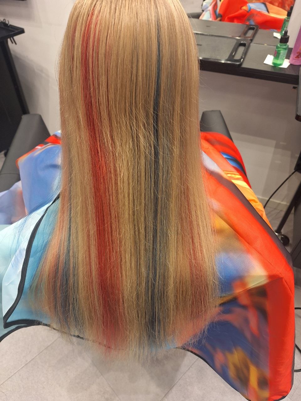 Krāsainās matu šķipsnas bērniem HAIRRIGA
