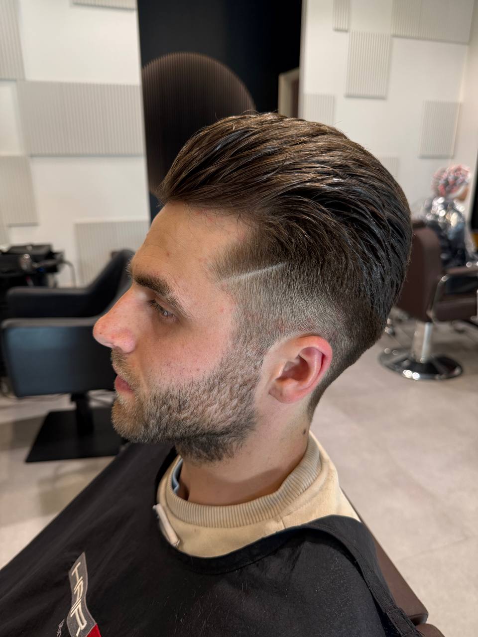 Vīriešu frizūra HAIRRIGA Barbershop