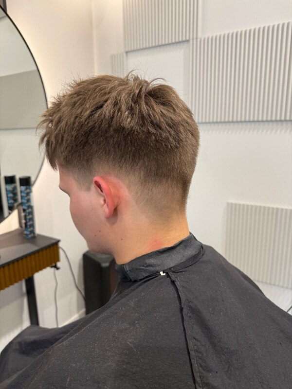 Vīriešu frizūra HAIRRIGA Barbershop